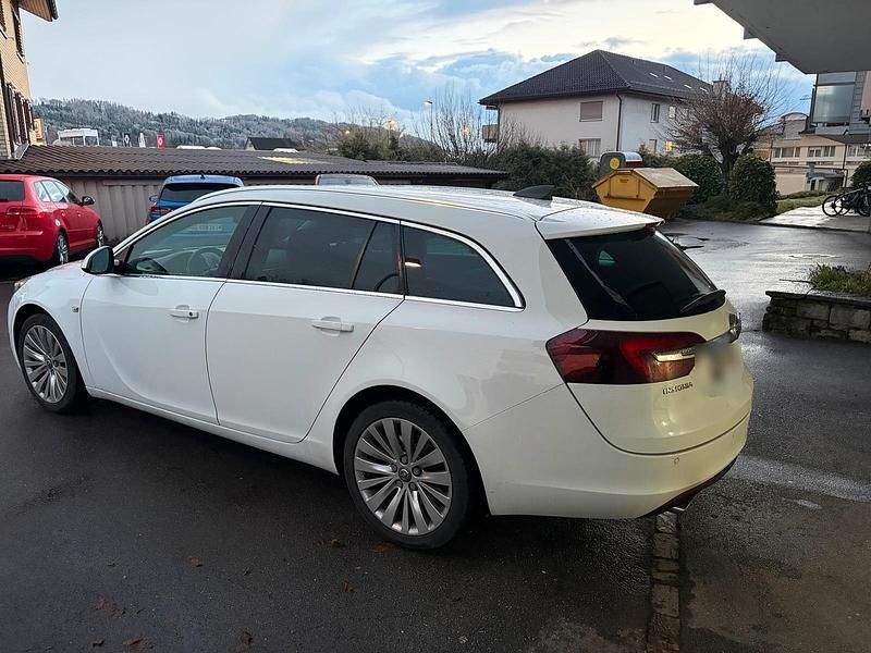 Gebraucht Opel Insignia 170 PS (125 kW) 2016 Weiß Kombi