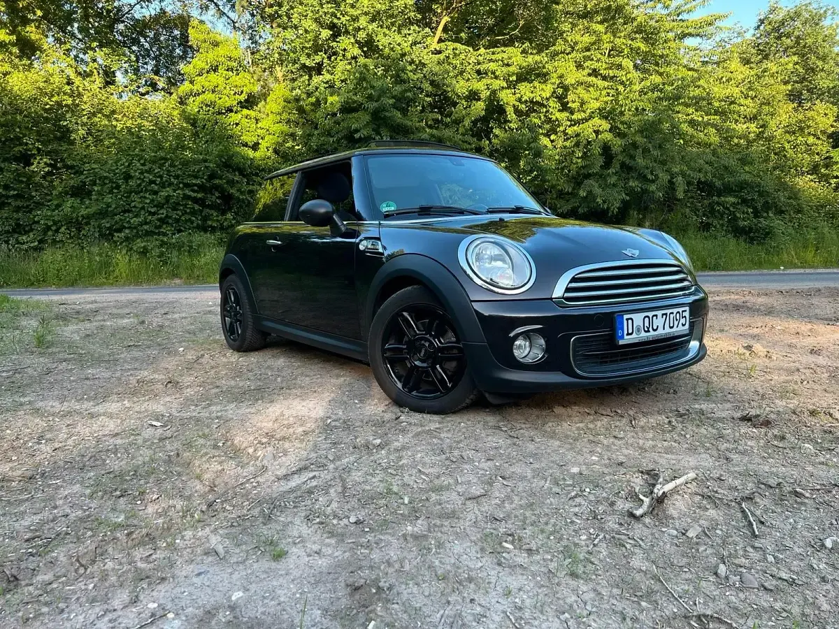 Gebraucht Mini Cooper 75 PS (55 kW) 2013 Braun Kleinwagen