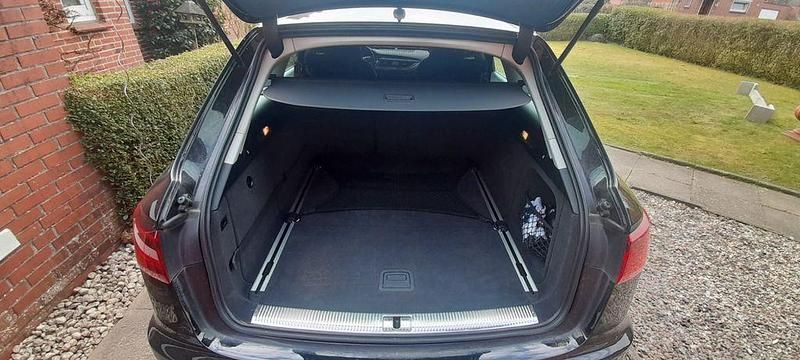 Gebraucht Audi A6 150 PS (110 kW) 2015 Schwarz Kombi