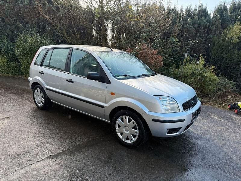 Gebraucht Ford Fusion Trend 80 PS (58 kW) 2003 Silber Kleinwagen