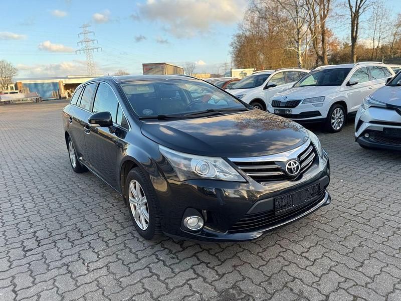 Gebraucht Toyota Avensis 147 PS (108 kW) 2012 Schwarz Kombi