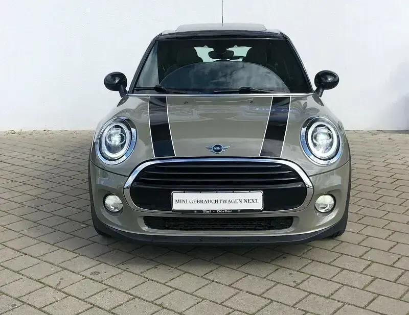 Używany Mini Cooper Chili 136 KM (100 kW) 2018 Szary Hatchback