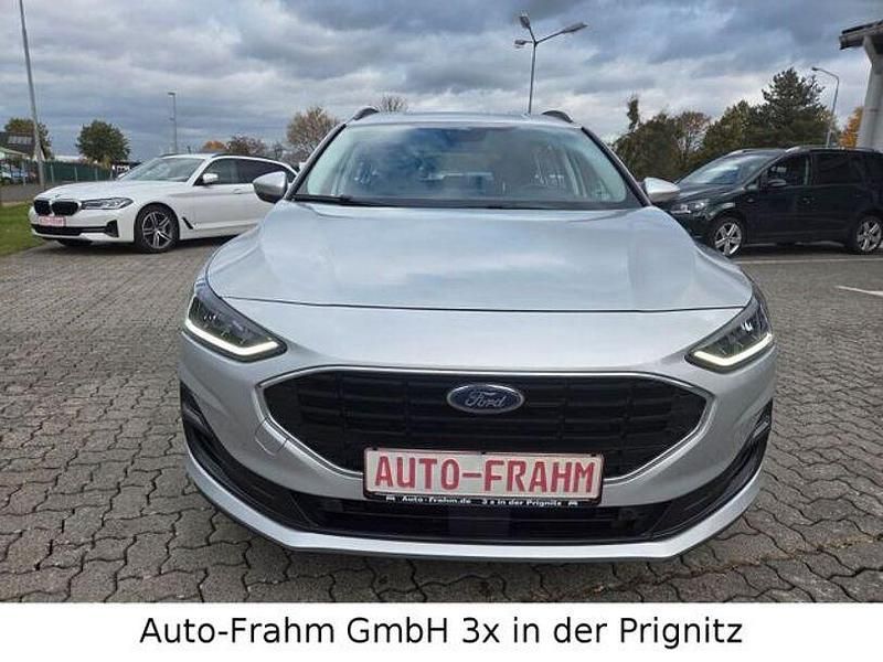 Gebraucht Ford Focus Cool & Connect 74 PS (54 kW) 2018 Andere Limousine