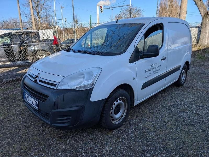 Gebraucht Citroën Berlingo 99 PS (72 kW) 2018 Weiß Van / Kleinbus