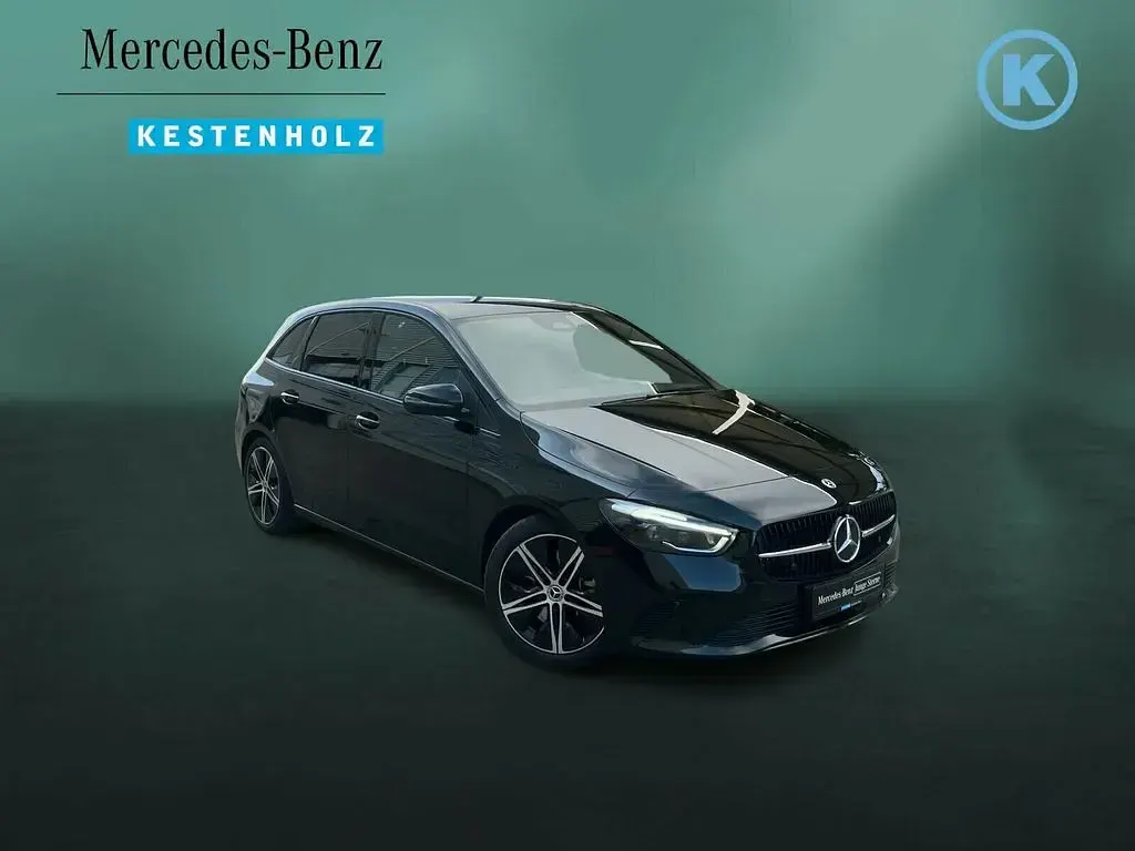 Gebraucht Mercedes B250 Progressive 224 PS (164 kW) 2024 Kosmosschwarz Kleinwagen