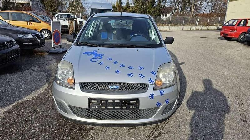 Gebraucht Ford Fiesta 60 PS (44 kW) 2007 Silber Kleinwagen