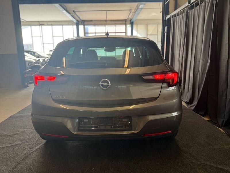 Gebraucht Opel Astra Elegance 110 PS (80 kW) 2020 Grau Limousine