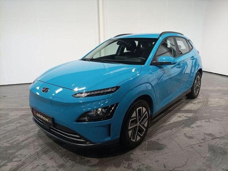 Gebraucht Hyundai Kona Select 100 kW (136 PS) 2022 Blau SUV