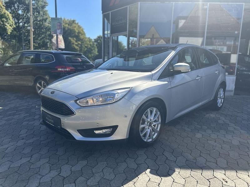 Silber Gebraucht 2017 Ford Focus Business Edition Limousine | 9.290 € (Fairer Preis) - Bild 1/4