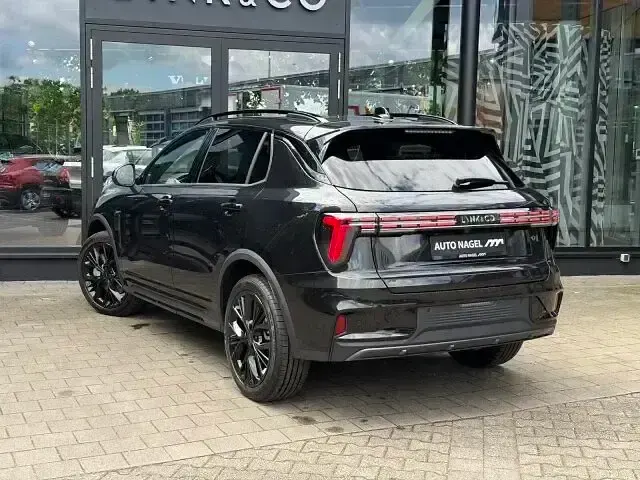 Neu Lynk & Co 01 280 PS (205 kW) 2026 Schwarz SUV