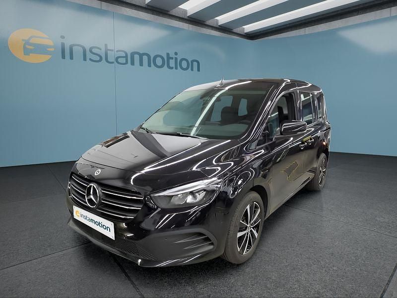 Schwarz Gebraucht 2025 Mercedes T180 Van / Kleinbus | 36.949 € - Bild 1/4