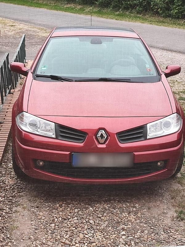 Rot Gebraucht 2006 Renault Mégane Cabriolet Cabrio | 2.500 € - Bild 1/4