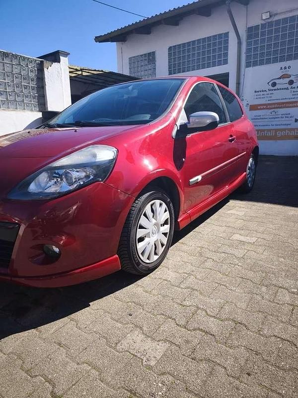 Gebraucht Renault Clio II GT 128 PS (94 kW) 2010 Kirschrot Limousine