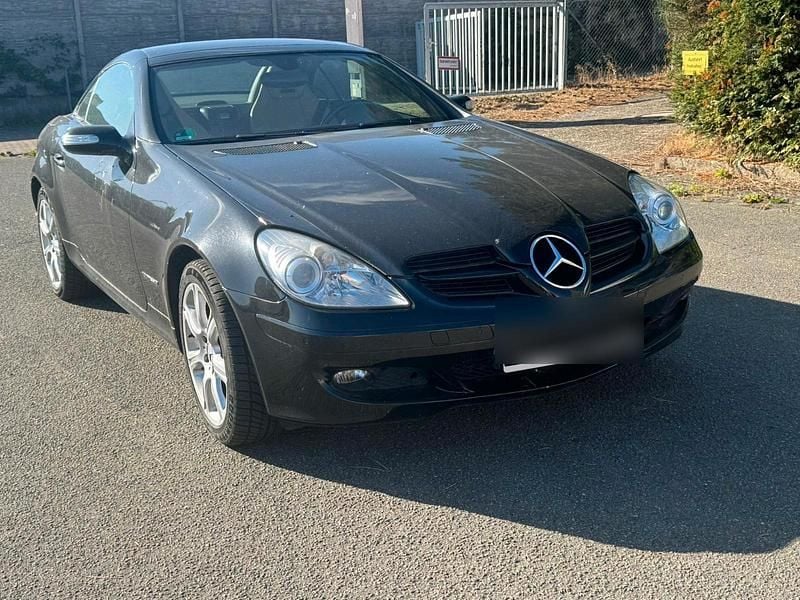Schwarz Gebraucht 2007 Mercedes SLK200 Cabrio | 5.900 € (Superpreis) - Bild 1/4