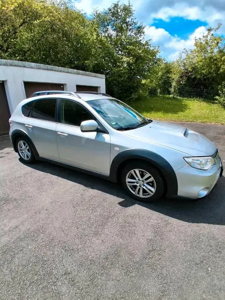 Gebraucht Subaru Impreza 150 PS (110 kW) 2010 Silber Limousine