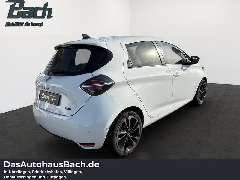 Gebraucht Renault Zoe Iconic 50 kW (69 PS) 2023 Weiß Kleinwagen