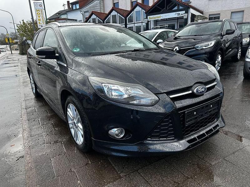 Gebraucht Ford Focus Sport 140 PS (102 kW) 2013 Schwarz Limousine