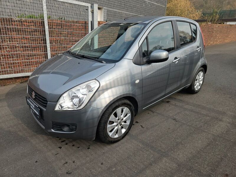Grau Gebraucht 2010 Suzuki Splash Club Kleinwagen | 3.999 € (Fairer Preis) - Bild 1/4