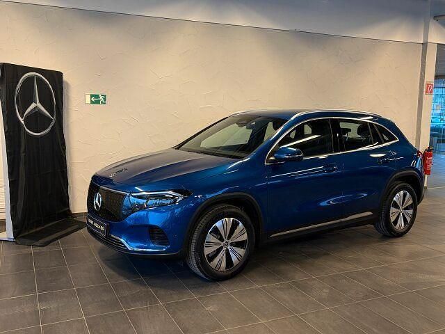 Gebraucht Mercedes EQA300 Progressive 167 kW (228 PS) 2024 Blau SUV