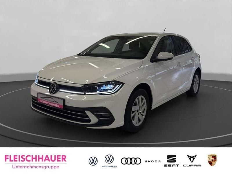Weiss Gebraucht 2022 VW Polo Style Kleinwagen | 16.980 € (Fairer Preis) - Bild 1/4