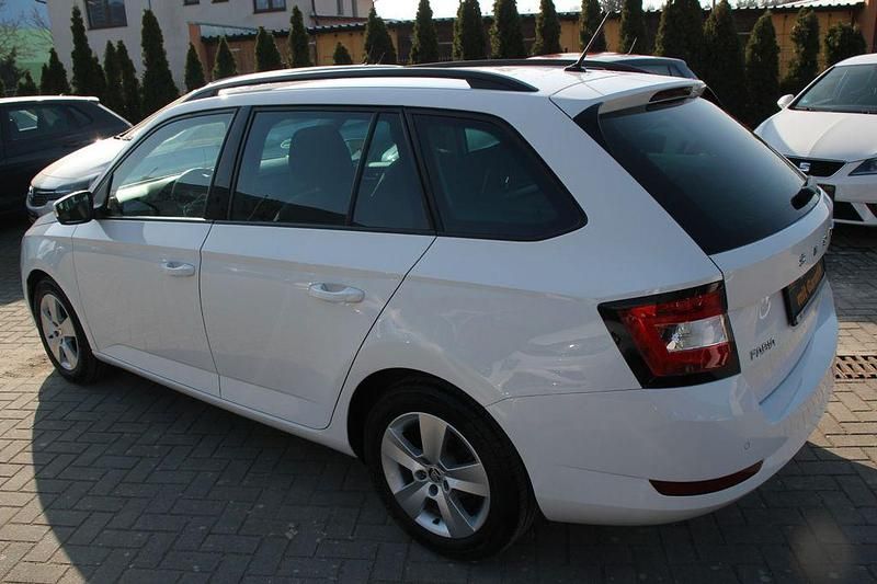 Gebraucht Skoda Fabia Ambition 95 PS (69 kW) 2022 Weiß Kleinwagen