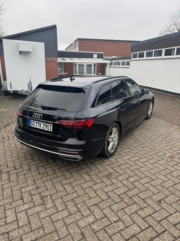 Gebraucht Audi A4 Advanced 190 PS (139 kW) 2020 Schwarz Kombi