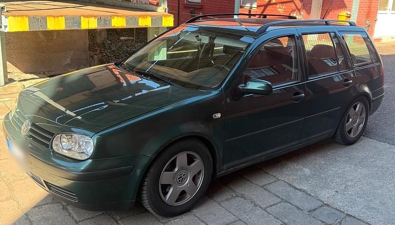 Gebraucht VW Golf IV 101 PS (74 kW) 2002 Grün Kombi