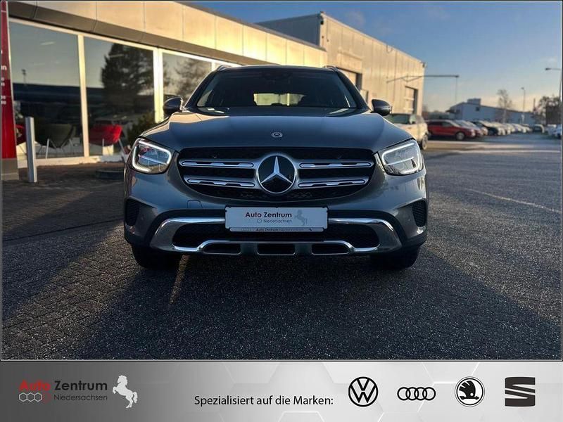 Gebraucht Mercedes GLC300e 306 PS (225 kW) 2022 Selenitgrey  metallic paint SUV