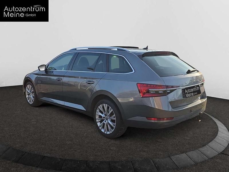 Gebraucht Skoda Superb Style 200 PS (147 kW) 2022 Graphitegrau metallic Kombi