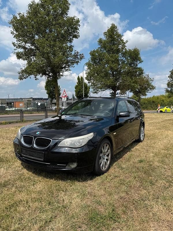 Schwarz Gebraucht 2008 BMW 530 Kombi | 4.600 € (Guter Preis) - Bild 1/4