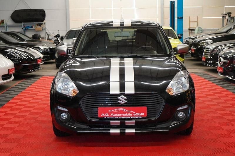 Gebraucht Suzuki Swift Basic 90 PS (66 kW) 2020 Schwarz Kleinwagen