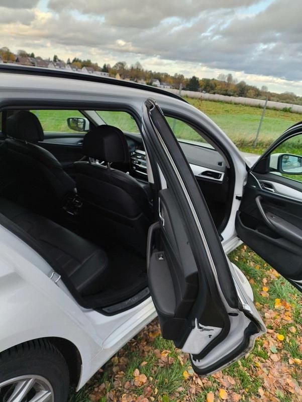 Gebraucht BMW 520 190 PS (139 kW) 2018 Weiß Kombi