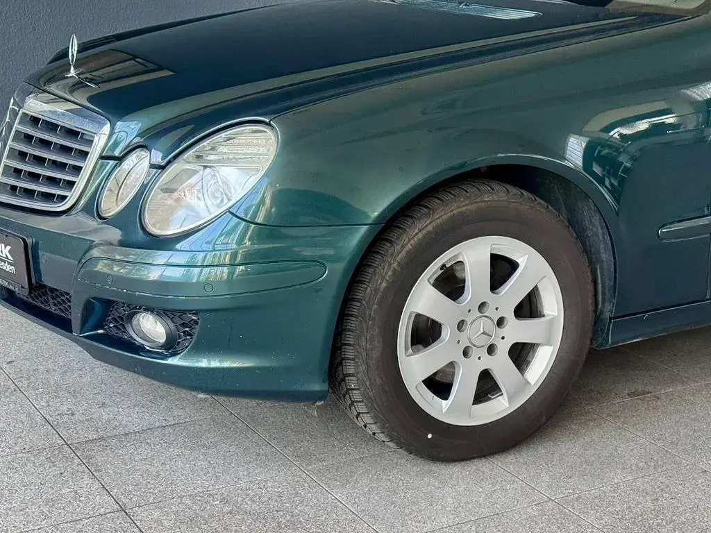 Gebraucht Mercedes E280 Classic 190 PS (139 kW) 2007 Grün Limousine
