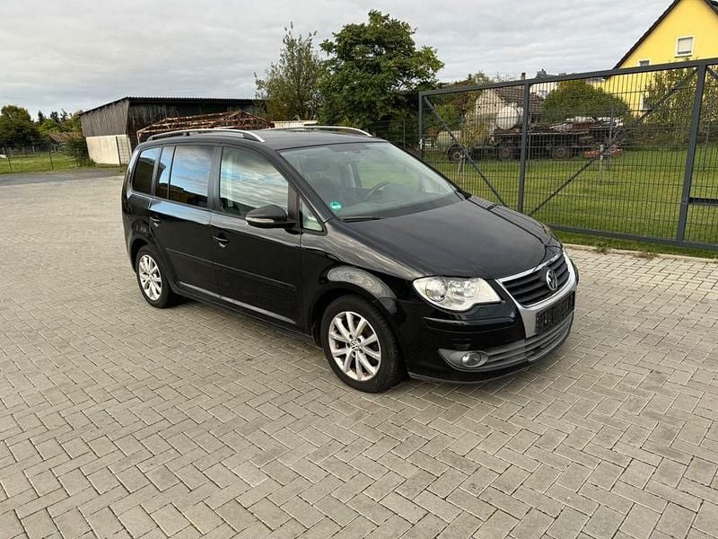 Gebraucht 2010 VW Touran Freestyle Van / Kleinbus | 3.800 € (Guter Preis) - Bild 1/4