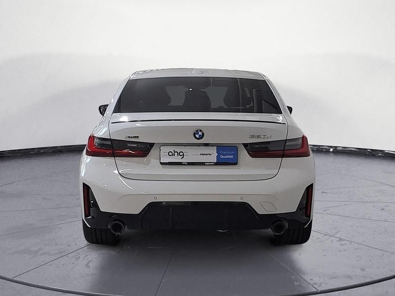 Gebraucht BMW 320 Performance 190 PS (139 kW) 2024 Weiß Limousine