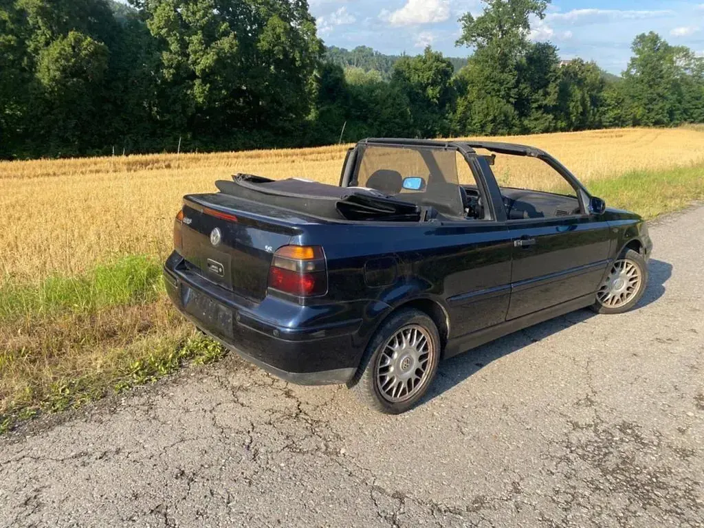 Gebraucht VW Golf Classicline 101 PS (74 kW) 1999 Blau Cabrio