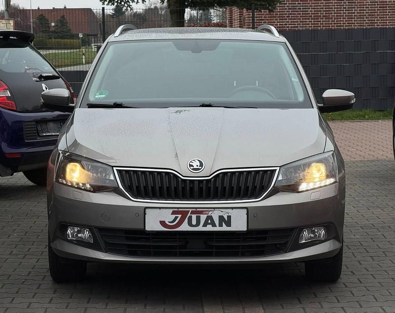 Gebraucht Skoda Fabia Ambition 95 PS (69 kW) 2017 Beige Kombi