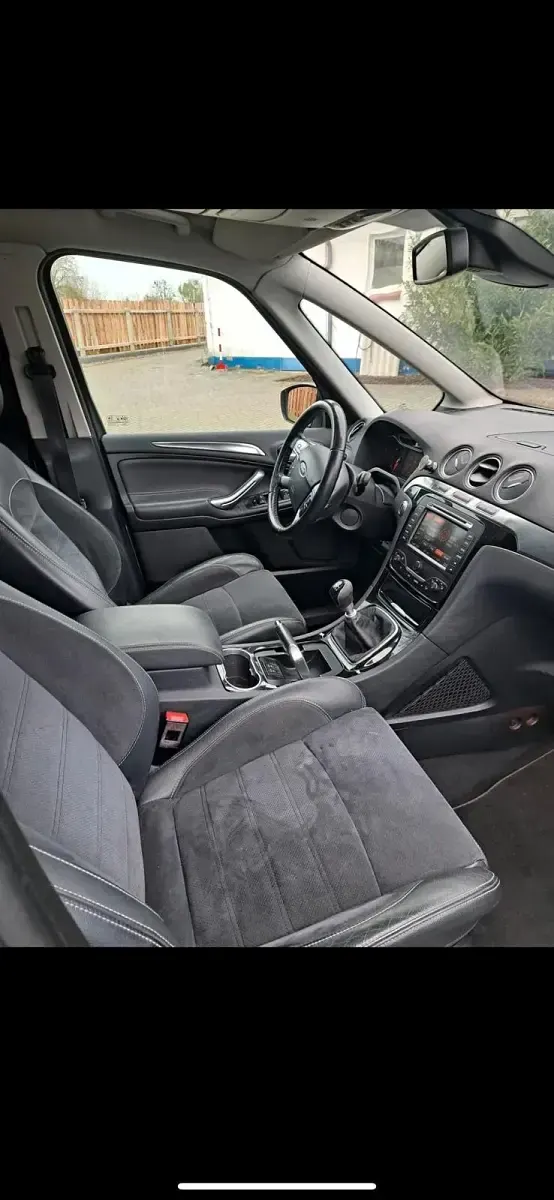 Używany Ford Galaxy 200 KM (147 kW) 2014 Srebrny Minivan