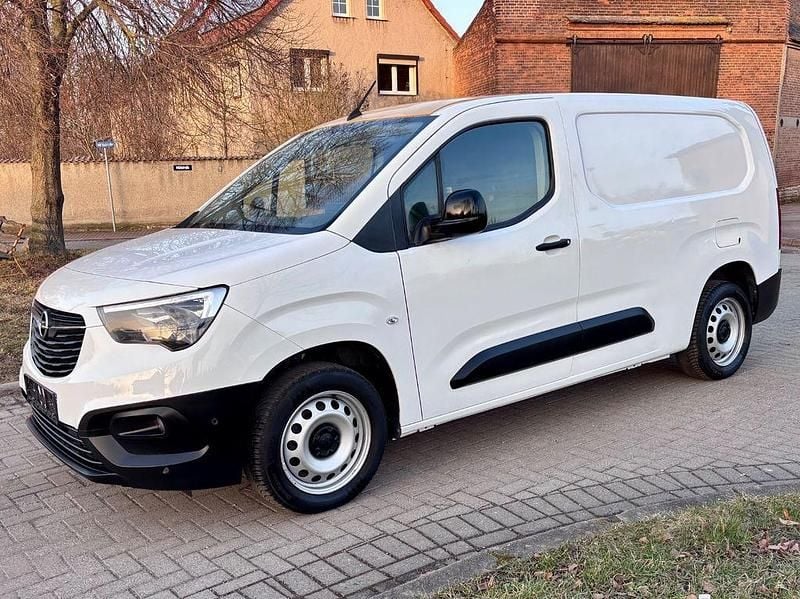 Gebraucht Opel Combo 131 PS (96 kW) 2021 Weiß Van / Kleinbus