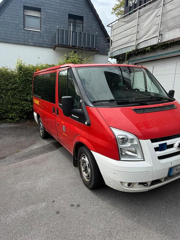 Gebraucht Ford Transit Tourneo 110 PS (80 kW) 2007 Rot Van / Kleinbus