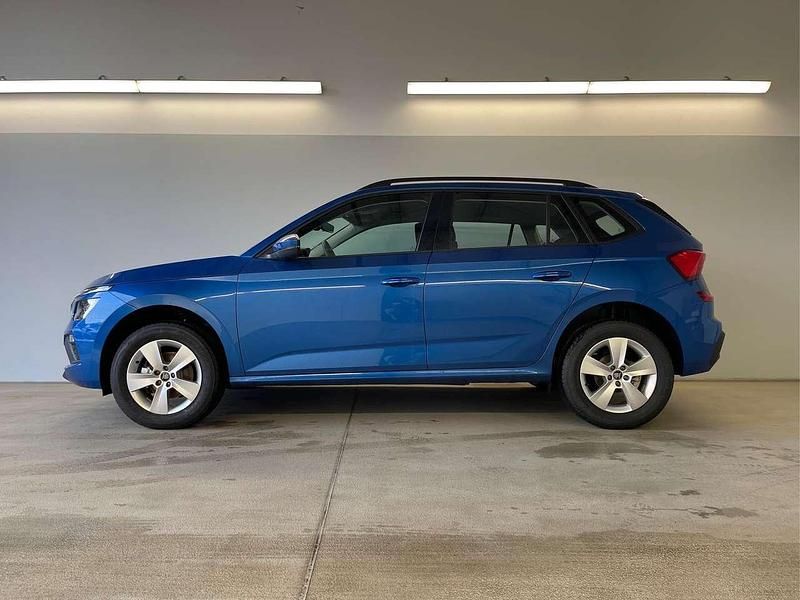Neu Skoda Kamiq 116 PS (85 kW) 2026 [8x8x] race blue metallic SUV