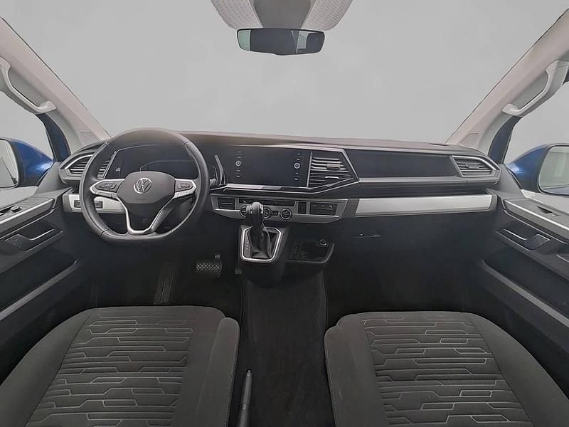 Gebraucht VW Multivan Comfortline 204 PS (150 kW) 2024 Blau Van