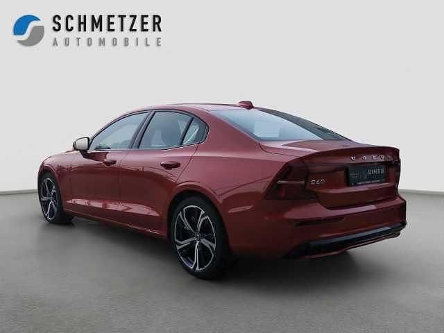 Gebraucht Volvo S60 184 PS (135 kW) 2024 Limousine