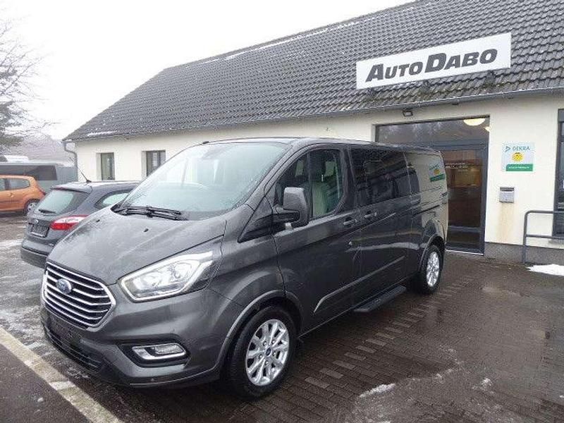 Magneticgrau Gebraucht 2018 Ford Transit Tourneo Titanium Van / Kleinbus | 22.485 € (Fairer Preis) - Bild 1/4
