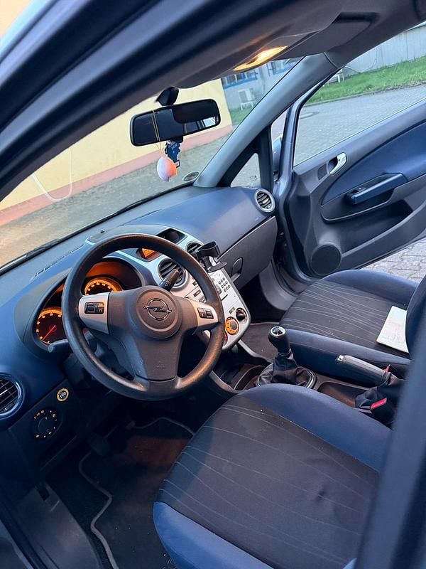 Gebraucht Opel Corsa 80 PS (58 kW) 2010 Blau Kleinwagen