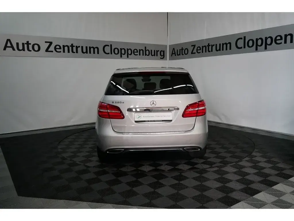 Gebraucht Mercedes B220 177 PS (130 kW) 2018 Silber Kleinwagen