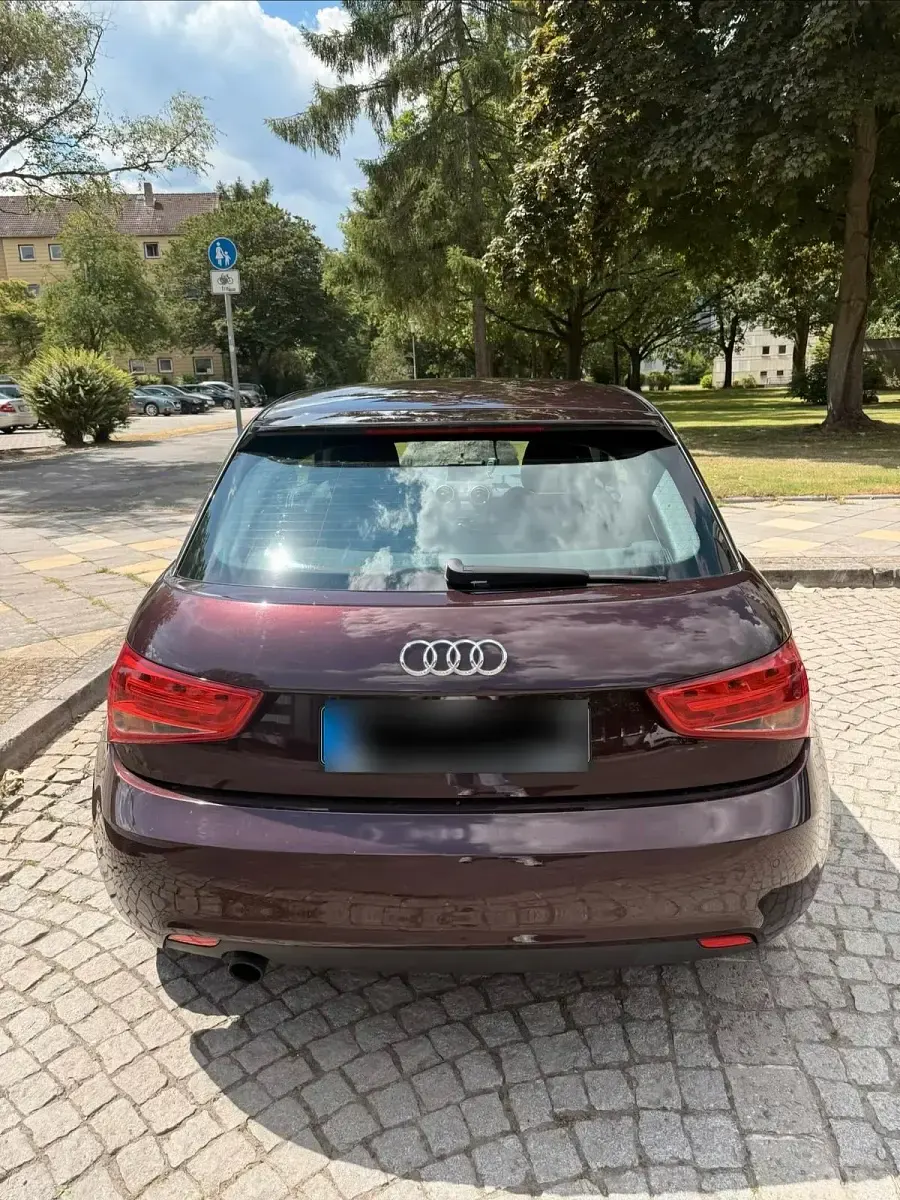 Gebraucht Audi A1 Ambition 86 PS (63 kW) 2014 Violett Kleinwagen