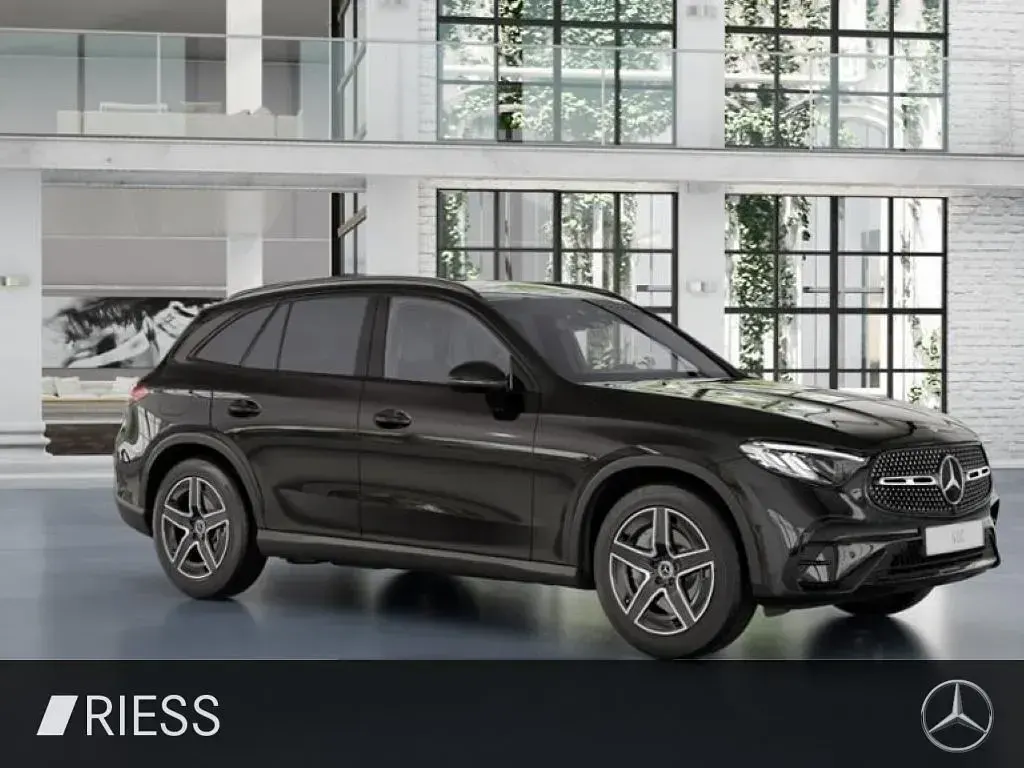 Gebraucht Mercedes GLC220 AMG 197 PS (144 kW) 2025 Metalliclack obsidianschwarz SUV