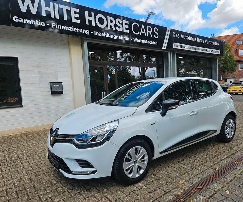 Weiß Gebraucht 2018 Renault Clio IV LIMITED Limousine | 8.198 € (Guter Preis) - Bild 1/4