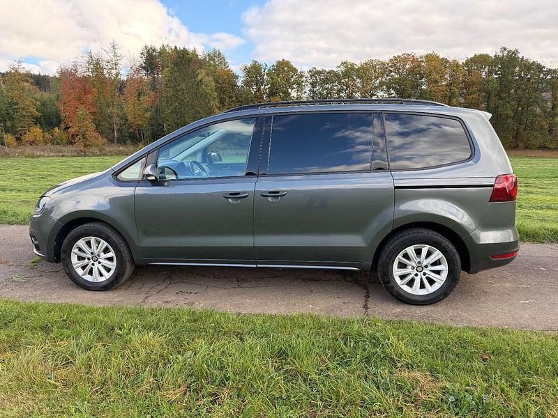 Gebraucht Seat Alhambra Style 150 PS (110 kW) 2017 Grau Van / Kleinbus